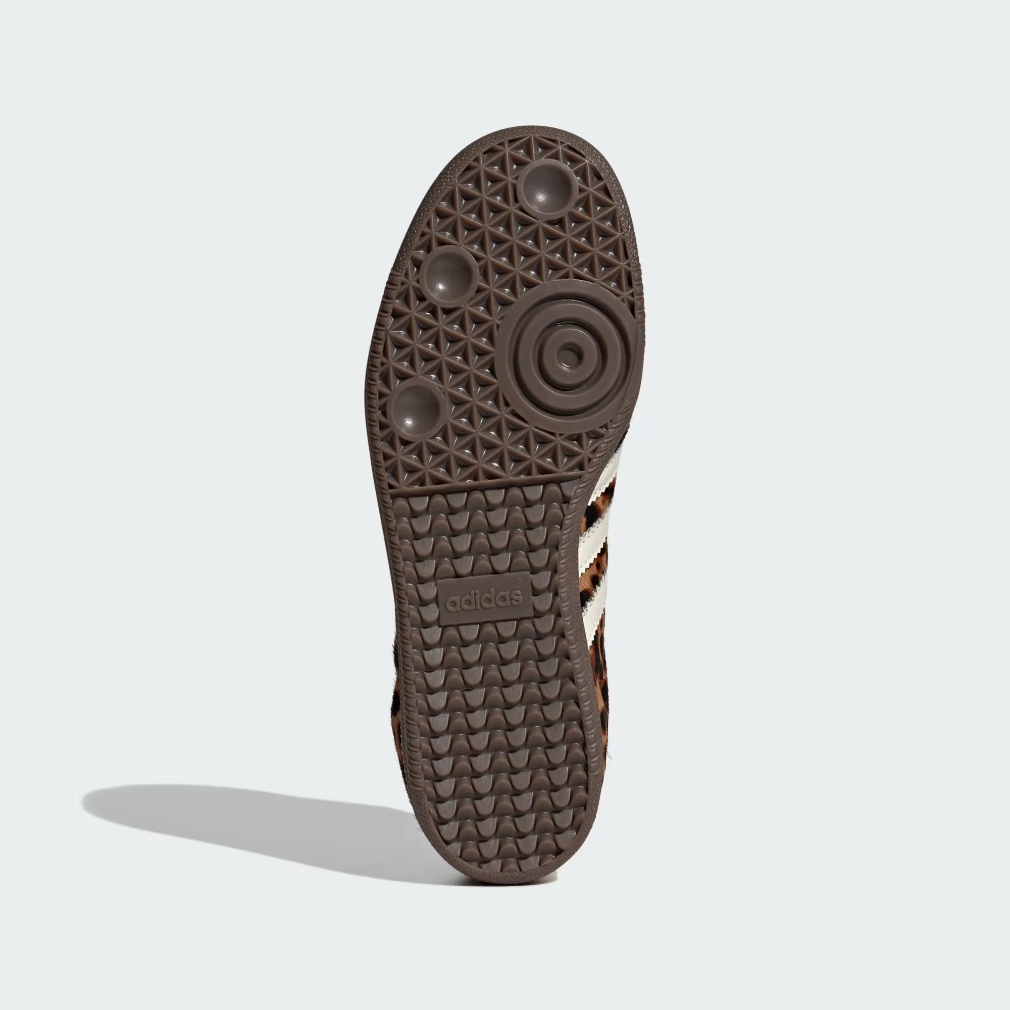 imgi_17_Samba_OG_Schoenen_Bruin_JI2734_03_standard