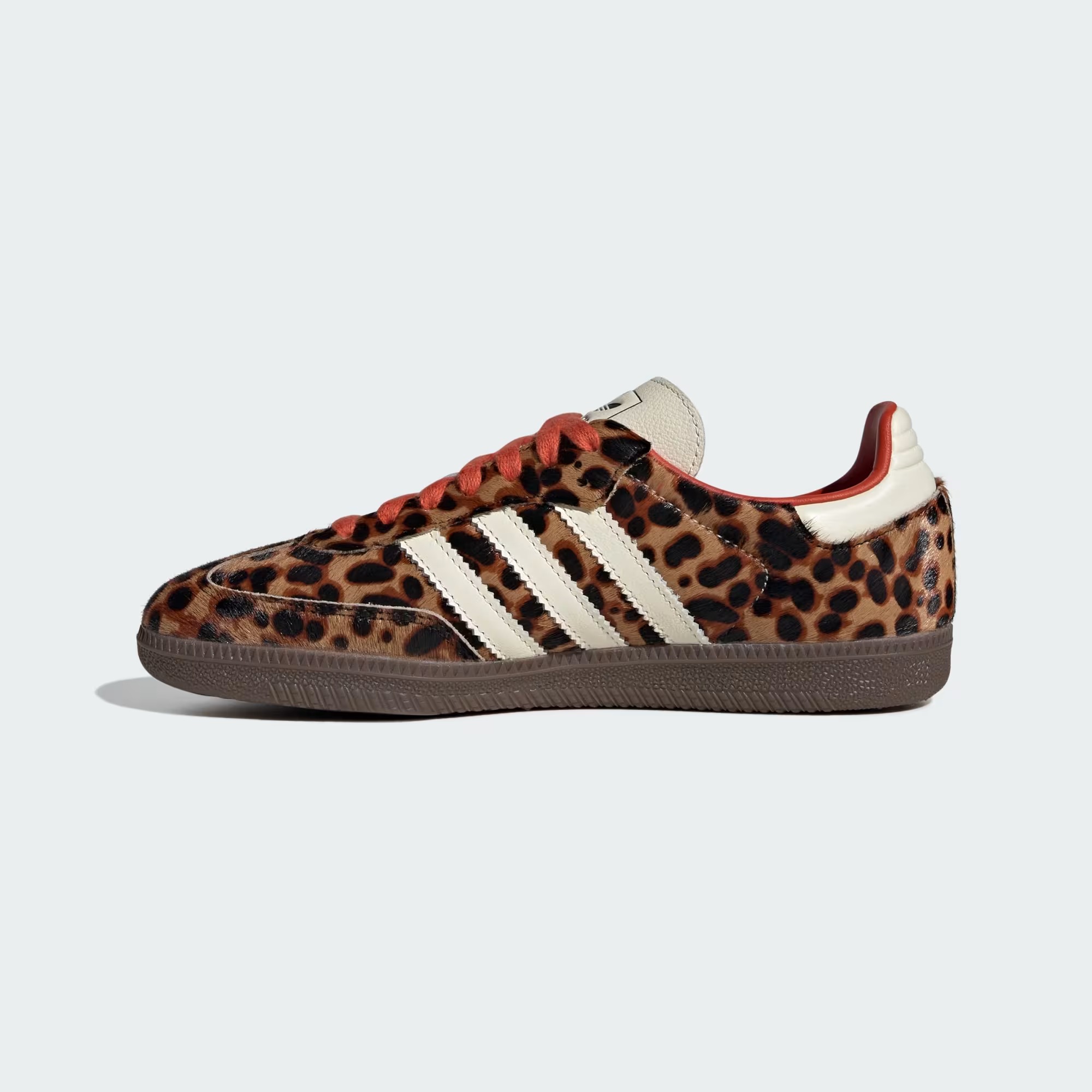 imgi_22_Samba_OG_Schoenen_Bruin_JI2734_06_standard